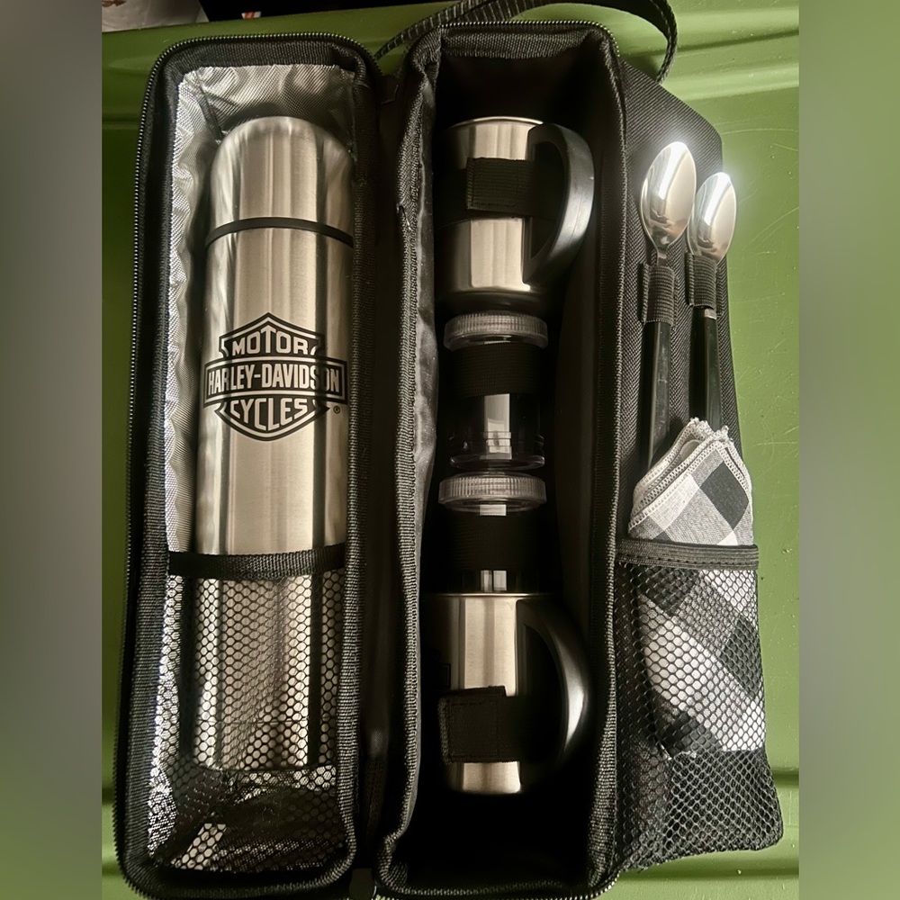 Harley-Davidson Roast & Roll Thermos Set